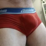 Profile picture of BothBallsGrabbed